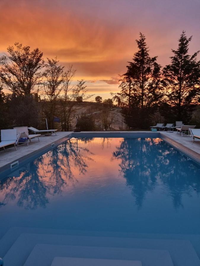 Certine Agriturismo Asciano Eksteriør bilde