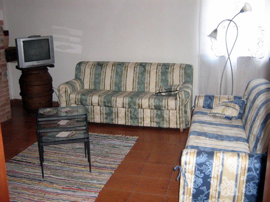 Certine Agriturismo Asciano Eksteriør bilde